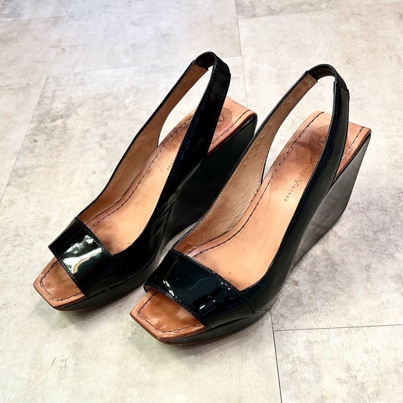 Modern Vintage Black Patent Leather Slingback Wedge | 40 - Picture 11 of 14